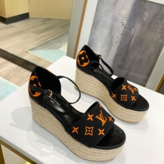 Louis Vuitton Sandals